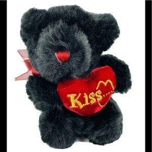 Dan Dee Bear With Velvet Kiss Heart Plush 7”